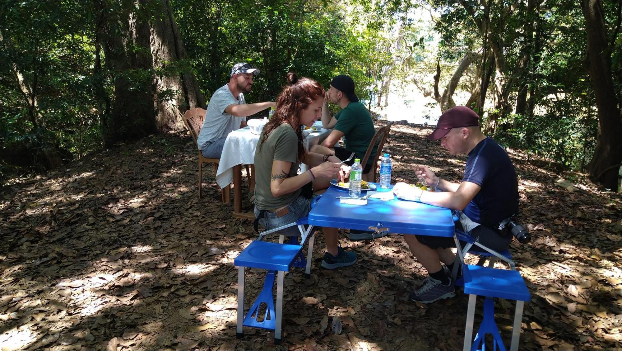 אודוואלאווה Udawalawa Safari Resort מראה חיצוני תמונה