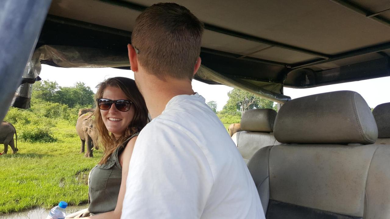 אודוואלאווה Udawalawa Safari Resort מראה חיצוני תמונה